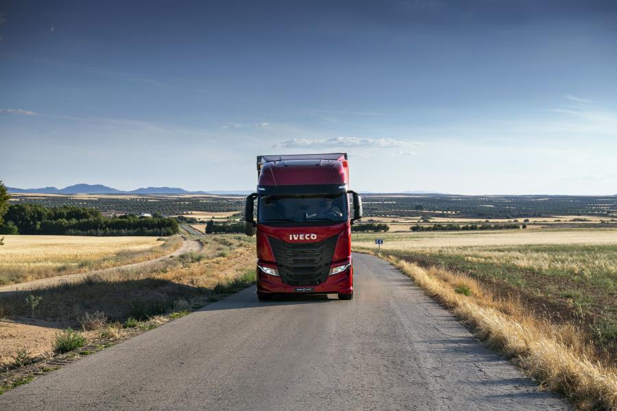  Iveco S-WAY S480 4x2 2019 года  (фото 3 из 34)
